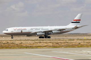 Egyptian Government Airbus A340-211 SU-GGGIM2 1011