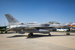 UAE Air Force Lockheed Martin F-16E Fighting Falcon 3070 IM1 3663
