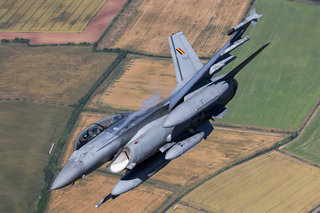 Belgian Air Force General Dynamics F-16BM Fighting Falcon FB-17 IM2 3462