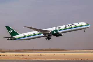 Saudi Arabian Airlines Boeing 787 Dreamliner IM1 4448 HZ-AR29