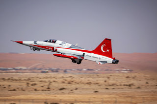 Turkish Stars Canadair NF-5A-2000 IM1 0848 71-3072