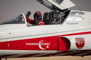 Turkish Stars Canadair NF-5A-2000 IM1 6945 70-3025