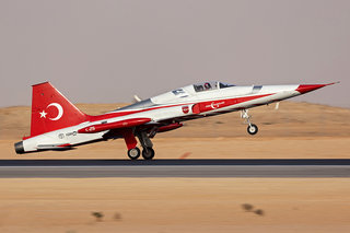 Turkish Stars Canadair NF-5A-2000 IM1 8227 70-3025
