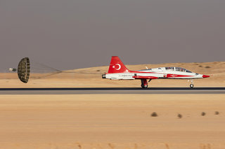 Turkish Stars Canadair NF-5B-2000 IM1 8441 69-4001