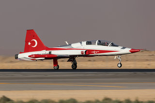 Turkish Stars Canadair NF-5B-2000 IM1 8477 71-4021