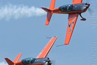 Extra 300L, G-ZXCL, 2Excel